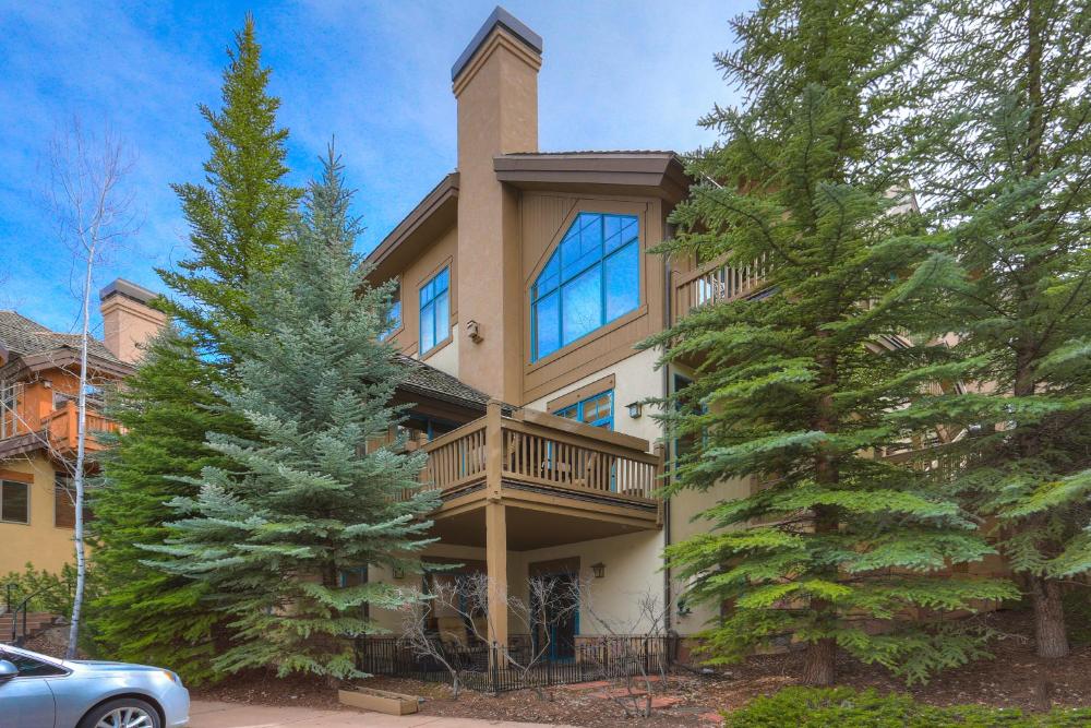 Four-Bedroom Vacation Home interior